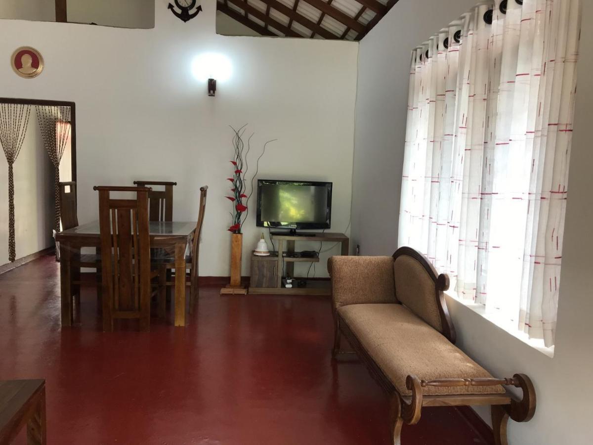 Villa Bubble Sea Unawatuna Bagian luar foto