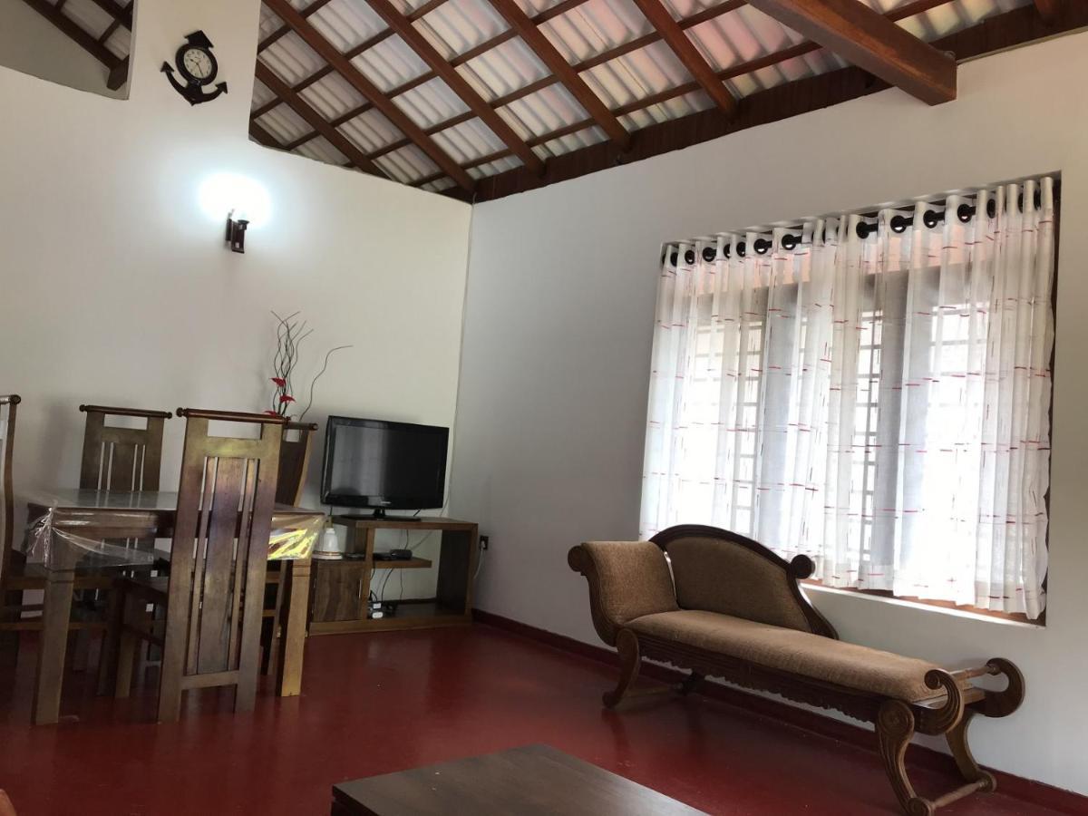 Villa Bubble Sea Unawatuna Bagian luar foto