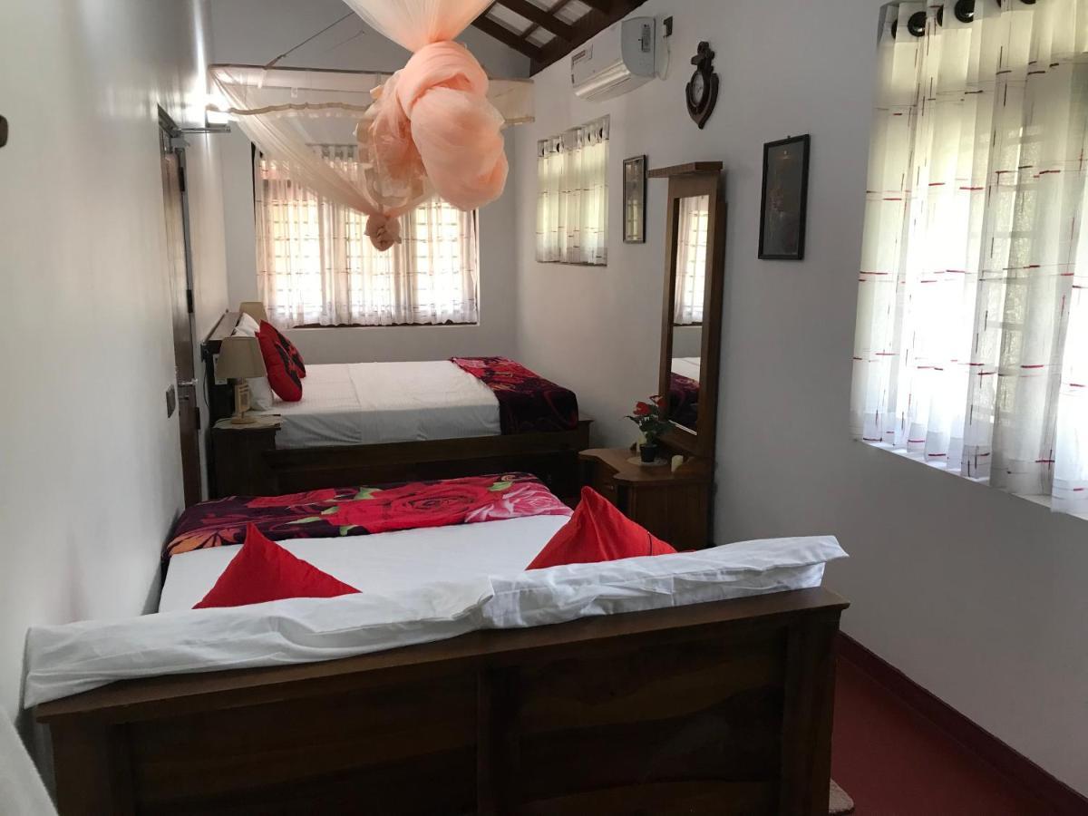 Villa Bubble Sea Unawatuna Bagian luar foto